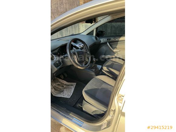Ford Fiesta 1.25 Trend 2011 Model 