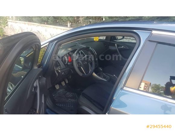 3.sahibi Opel Astraj NB 1.6 Editn plus 2016  Lastikler SIFIR