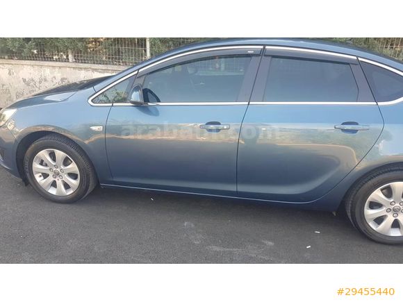 3.sahibi Opel Astraj NB 1.6 Editn plus 2016  Lastikler SIFIR