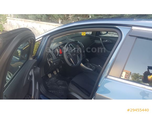 3.sahibi Opel Astraj NB 1.6 Editn plus 2016  Lastikler SIFIR