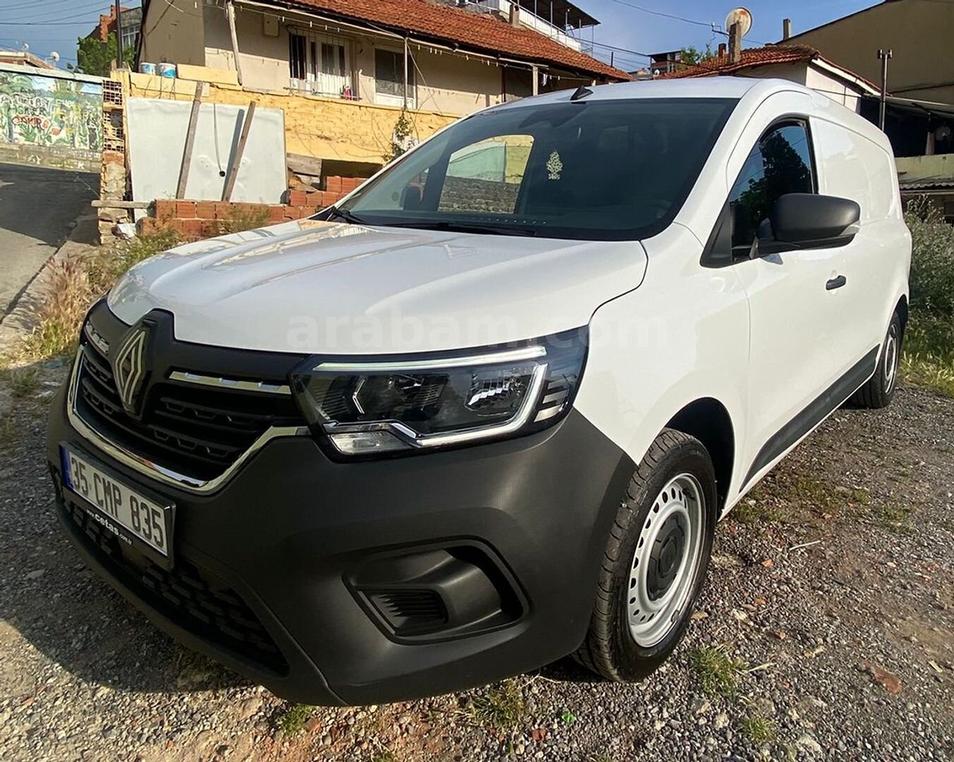 Galeriden Renault Kangoo 1.5 BlueDCI L2 Equilibre 2024 Model İzmir 62.000 km Beyaz 2