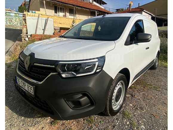 HASAR BOYA DEĞİŞEN YOKTUR  %20 KDV Renault Kangoo GÖRÜŞ+TEKNOLOJİ PAKETLİ