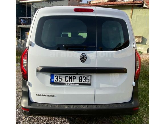 HASAR BOYA DEĞİŞEN YOKTUR  %20 KDV Renault Kangoo GÖRÜŞ+TEKNOLOJİ PAKETLİ