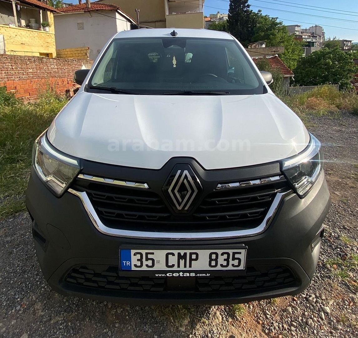 Galeriden Renault Kangoo 1.5 BlueDCI L2 Equilibre 2024 Model İzmir 62.000 km Beyaz 1