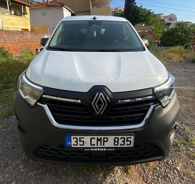 Galeriden Renault Kangoo 1.5 BlueDCI L2 Equilibre 2024 Model İzmir 62.000 km Beyaz