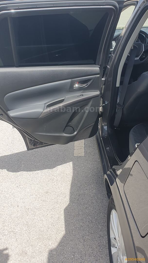 2023 Suzuki 4x4 GLX Premium – En Full Paket | Hatasız • Boyasız • Garantili 3