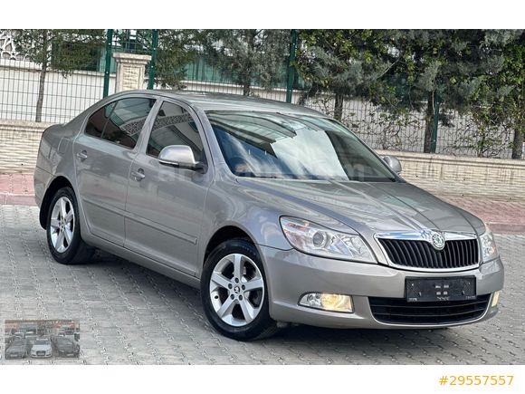 _PEKCİCİ_ 2012 OCTAVİA 1.6 TDI -7 İLERİ DSG - ELEGANCE- EMSALSİZ