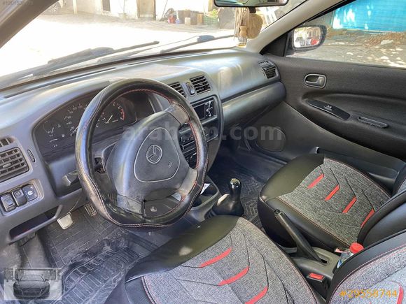 1998 MAZDA 323