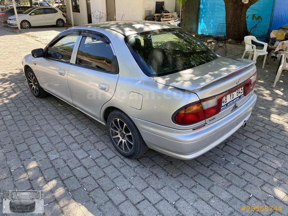 1998 MAZDA 323