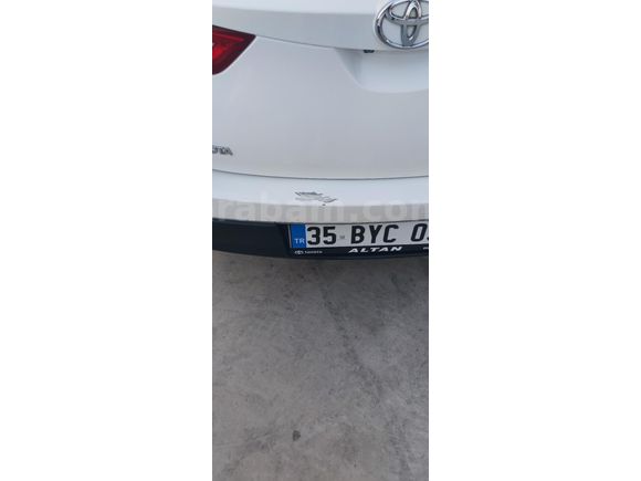 Sahibinden Toyota Auris 1.4 D-4D Advance Skypack 2013 Model