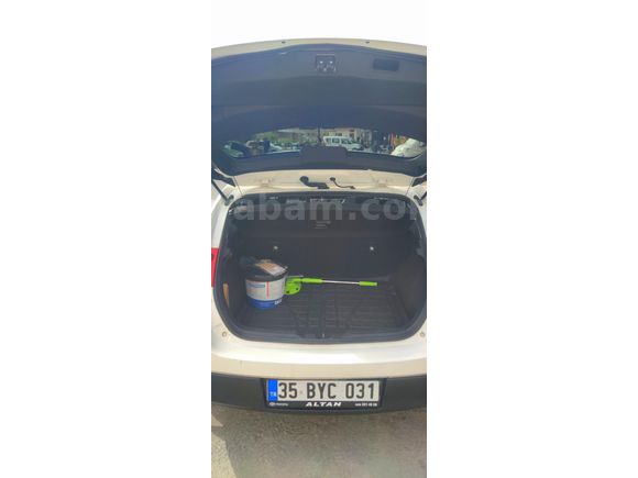 Sahibinden Toyota Auris 1.4 D-4D Advance Skypack 2013 Model