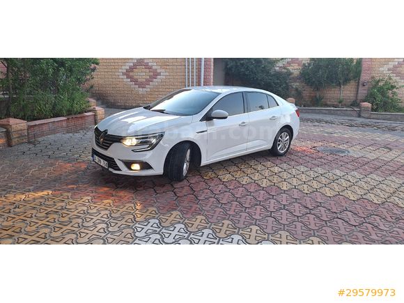 Sahibinden Renault Megane4 78000km 1.5 Blue DCI Touch 2020 Model hatasız boyasız tramersiz