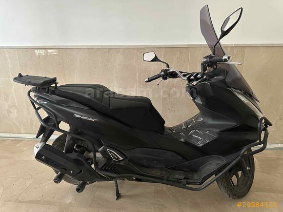 Çok düşük km Aksesuarlı Honda PCX 125 
