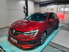SIFIR GİBİ DÜŞÜK KM MEGANE 4