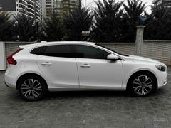  129000km Otomatik benzin 
Yeni expertiz fotoğraf larda