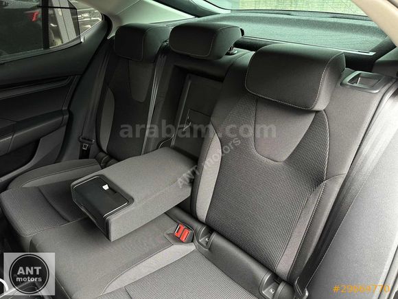 BOYASIZ 2024 SKODA OCTAVIA 1.5Mhev PREMIUM+ADVANCED+PERDE+ISITMA