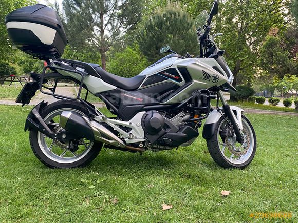 Sahibinden Honda NC 750 X DCT  Temiz sıfır ayarında tramersiz