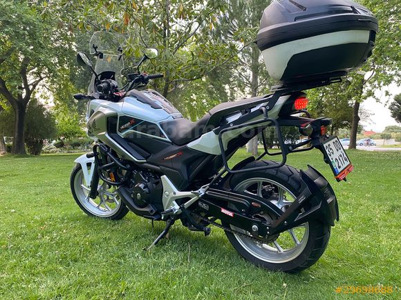 Sahibinden Honda NC 750 X DCT  Temiz sıfır ayarında tramersiz