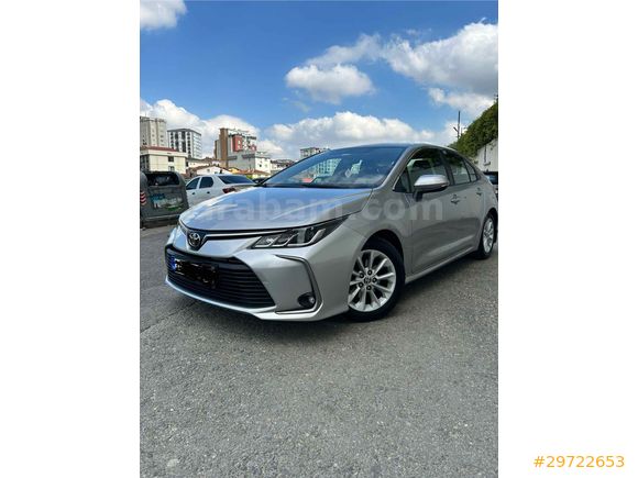 Sahibinden Orjinal Toyota Corolla 1.5 Dream 2022 Model 