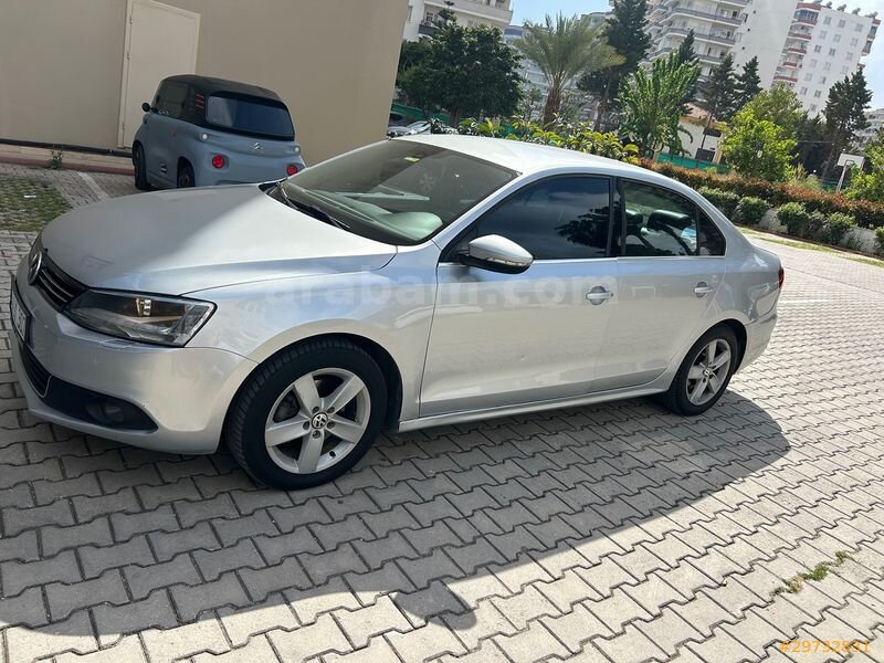 Sahibinden Volkswagen Jetta 1.6 TDi Comfortline 2013 Model