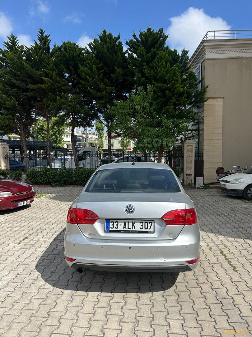 Sahibinden Volkswagen Jetta 1.6 TDi Comfortline 2013 Model 3