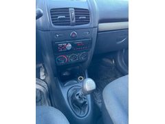 Sahibinden Renault Clio 1.2 Authentique 2005 Model