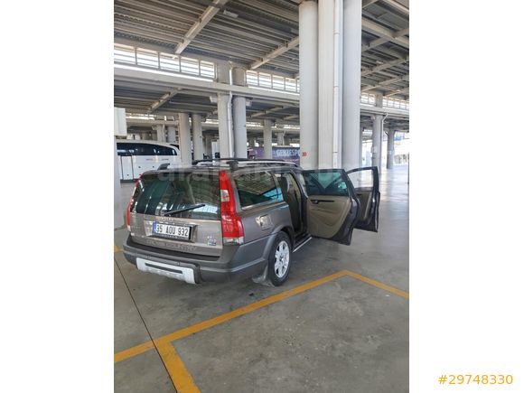 Sahibinden Volvo XC70 2.5 T 2005 Model