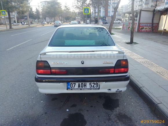 RENAULT 19 BENZİN/LPG