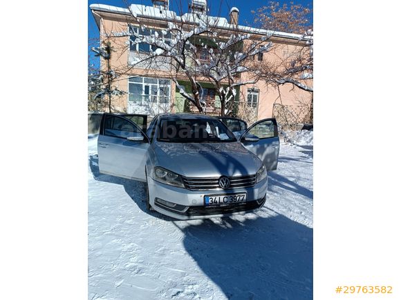 En uygun passat.Fenni muayene  (23/06/2025). Ağır bakımları yapıldı Günlük kullandığım için  km  değişebilir