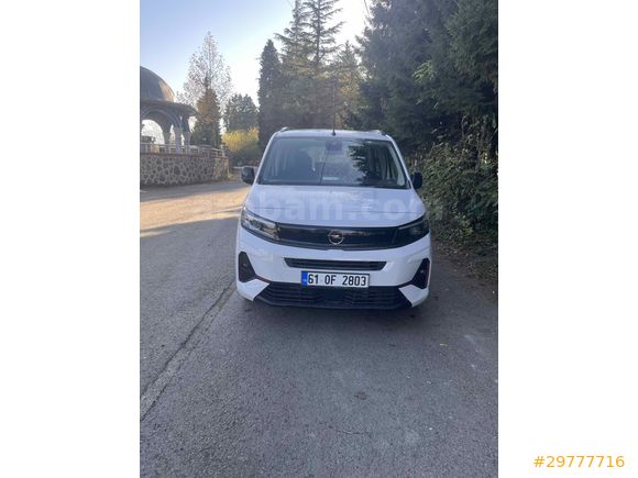 Matrix Led Far Güvenlik Paket 2025 Model Sıfır Opel Combo 1.5 D AT8 Tam Otomatik