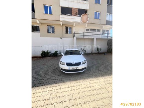 HATASIZ ,BOYASIZ ,Düşük KM:130.000