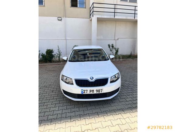 HATASIZ ,BOYASIZ ,Düşük KM:130.000