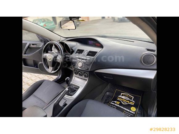 Sahibinden Mazda3  2011 model 1.6 dizel Touring paket  
