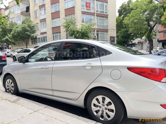 Sahibinden Hyundai Accent Blue 1.6 CRDI Mode 2015 Model 7 ileri otomatik