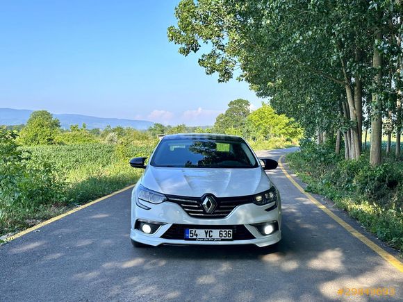 Sahibinden Renault Megane 1.5 Blue DCI Touch 2020 Model