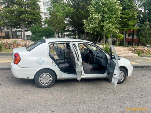 Sahibinden Renault Clio 1.4 RN 2001 Model 