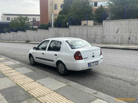 Sahibinden Renault Clio 1.4 RN 2001 Model 
