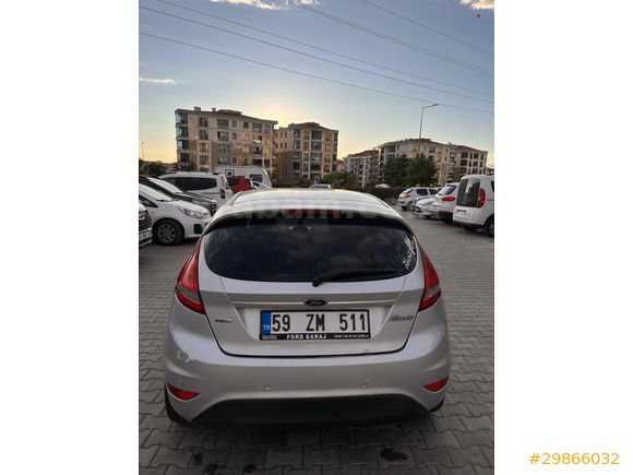 Bayandan Temiz Kullanılmış  Ford Fiesta 1.4 TDCi Trend 2010 Model 