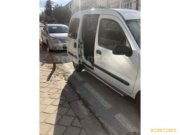 Sahibinden Renault Kangoo 1.9 DTI RXE 2000 Model 
