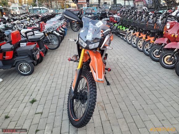 VİŞNE MOTORS'DAN 2024 CR 250 CROSS STOKTAN TESLİM 9-12 TAKSİT
