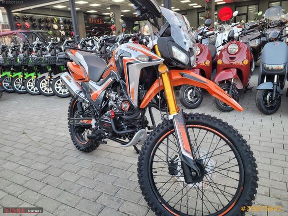 VİŞNE MOTORS'DAN 2024 CR 250 CROSS STOKTAN TESLİM 9-12 TAKSİT
