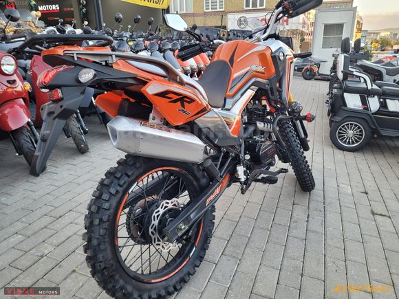 VİŞNE MOTORS'DAN 2024 CR 250 CROSS STOKTAN TESLİM 9-12 TAKSİT