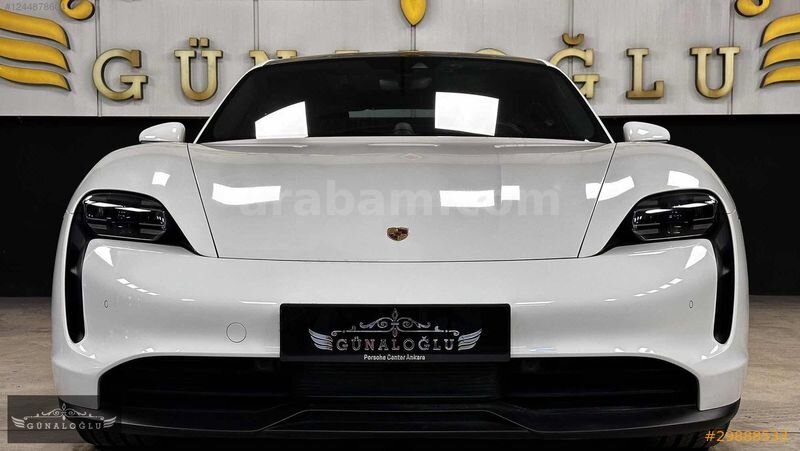 Galeriden Porsche Taycan Elektrik 2021 Model Ankara 38.000 km Beyaz