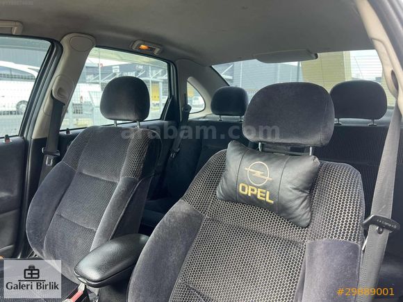 KREDİ KARTINA 12 AY TAKSİTLE 2001 MODEL OPEL VECTRA 2.0 CDX
