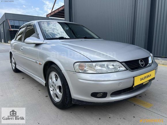 KREDİ KARTINA 12 AY TAKSİTLE 2001 MODEL OPEL VECTRA 2.0 CDX