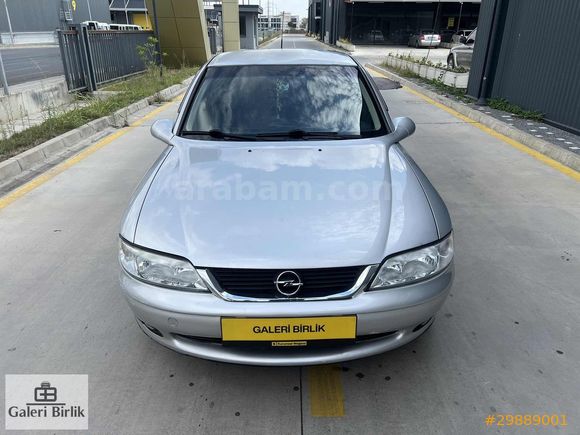 KREDİ KARTINA 12 AY TAKSİTLE 2001 MODEL OPEL VECTRA 2.0 CDX