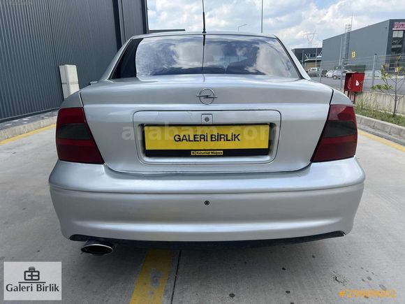KREDİ KARTINA 12 AY TAKSİTLE 2001 MODEL OPEL VECTRA 2.0 CDX