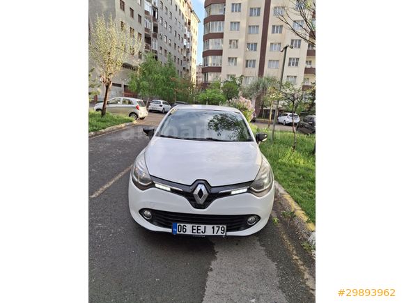 Sahibinden Renault Clio 1.2 Touch 2012 Model