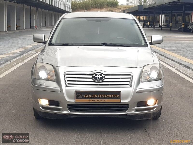 Galeriden Toyota Avensis 2.0 Elegant 2005 Model Adana 325.000 km Şampanya