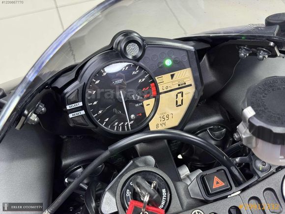 HATASIZ SERVİS BAKIMLI - 7.500- km YAMAHA YZF R1